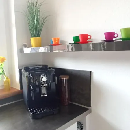 Apartamento Exklusives Penthouse Mit Dachterrasse, Hochwertig Ausgestatteter Küche Mit Dampfgarer, Inklusive 2 Stellplätze Und Fahrradgarage