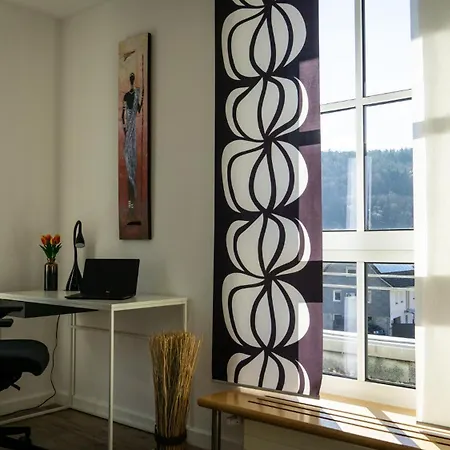 Exklusives Penthouse Mit Dachterrasse, Hochwertig Ausgestatteter Küche Mit Dampfgarer, Inklusive 2 Stellplätze Und Fahrradgarage *