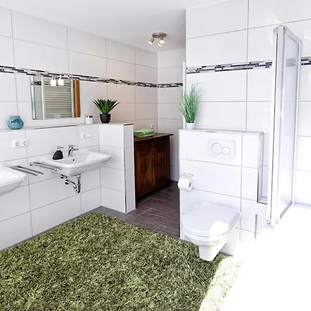 Exklusives Penthouse Mit Dachterrasse, Hochwertig Ausgestatteter Küche Mit Dampfgarer, Inklusive 2 Stellplätze Und Fahrradgarage Apartamento *