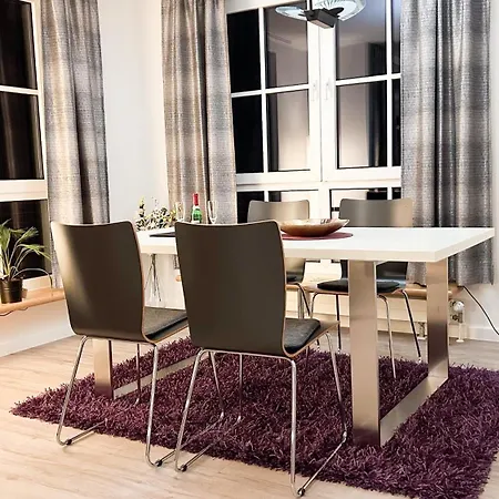 Exklusives Penthouse Mit Dachterrasse, Hochwertig Ausgestatteter Küche Mit Dampfgarer, Inklusive 2 Stellplätze Und Fahrradgarage Apartamento