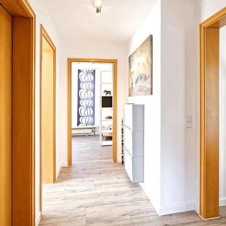 Exklusives Penthouse Mit Dachterrasse, Hochwertig Ausgestatteter Küche Mit Dampfgarer, Inklusive 2 Stellplätze Und Fahrradgarage * Kulmbach