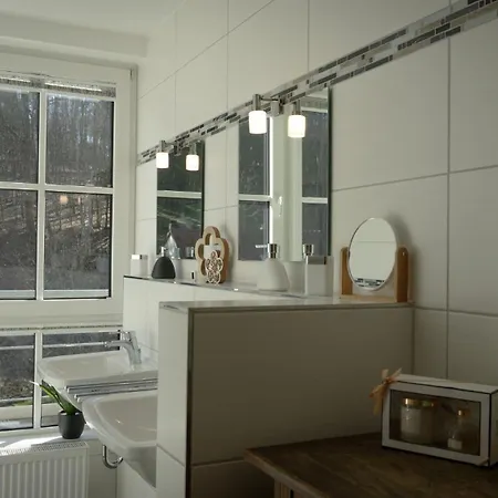 Grosszuegiges Helles Penthouse -komplette Etage- Mit Balkon Und Stellplatz In Ruhiger Lage Apartment *