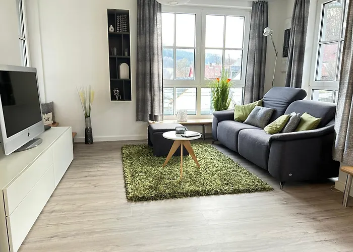 Exklusives Penthouse Mit Dachterrasse, Hochwertig Ausgestatteter Kueche Mit Dampfgarer, Inklusive 2 Stellplaetze Und Fahrradgarage דירה *