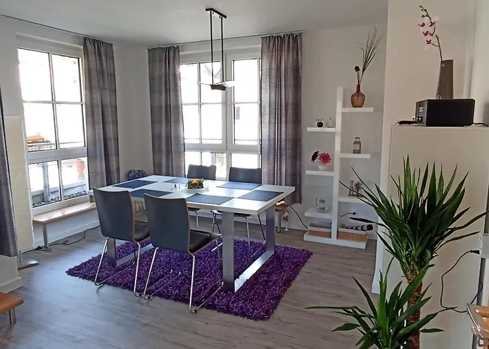 Exklusives Penthouse Mit Dachterrasse, Hochwertig Ausgestatteter Kueche Mit Dampfgarer, Inklusive 2 Stellplaetze Und Fahrradgarage