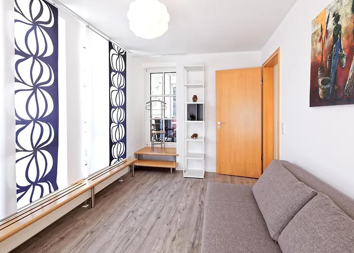Lejlighed Exklusives Penthouse Mit Dachterrasse, Hochwertig Ausgestatteter Kueche Mit Dampfgarer, Inklusive 2 Stellplaetze Und Fahrradgarage *