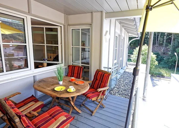 Exklusives Penthouse Mit Dachterrasse, Hochwertig Ausgestatteter Kueche Mit Dampfgarer, Inklusive 2 Stellplaetze Und Fahrradgarage *